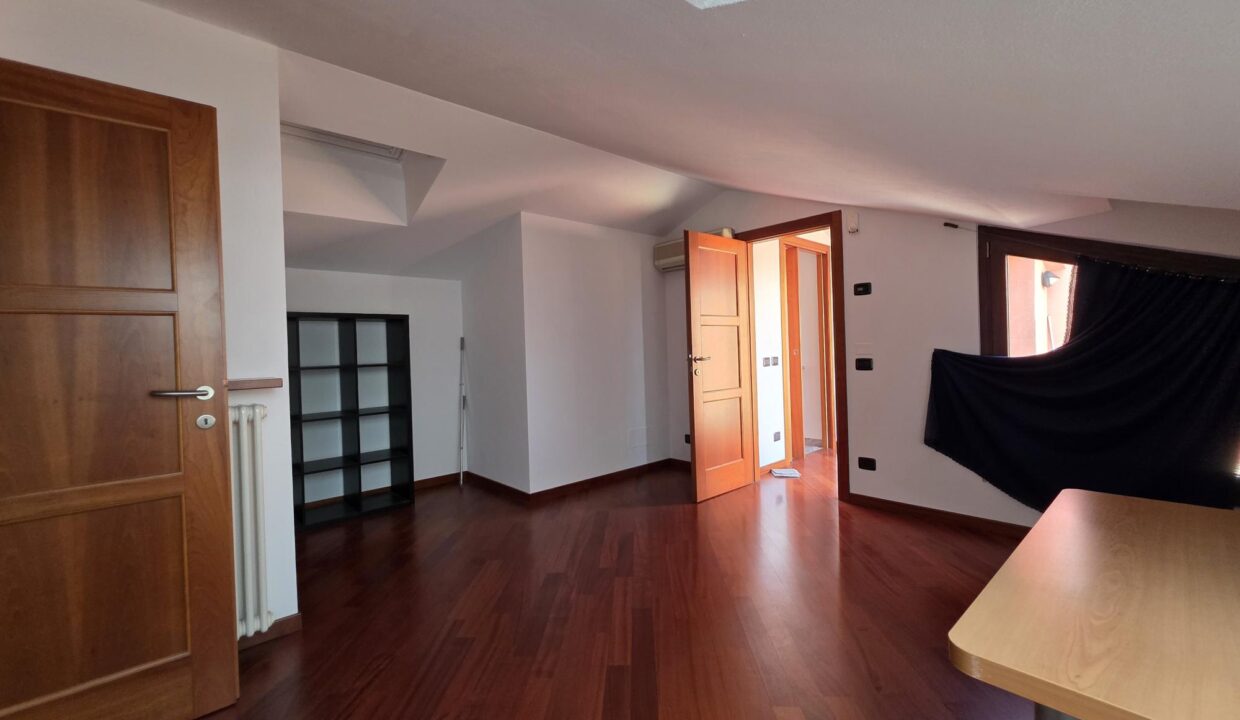 resized_20250721_110254