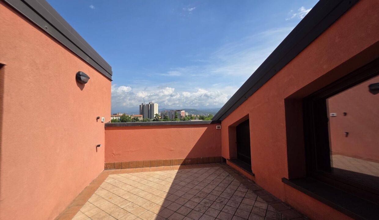 resized_20250721_110312